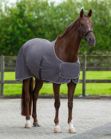 Brands of Q Fleecedecke mit Ornament