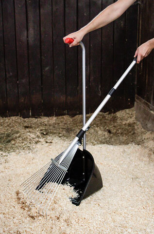 Kerbl Multifunktions Mistkratzer silber