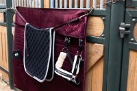 Eskadron Boxenvorhang Quilt Half